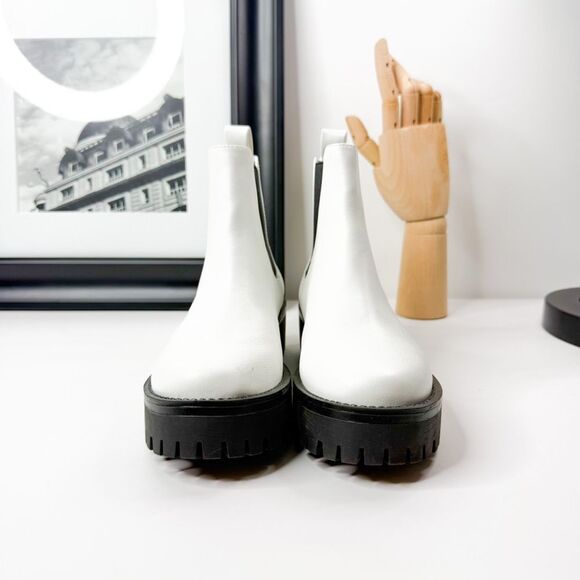 BP. Women's White Chelsea Platform Lug Sole Boots Chunky | Size 6 - Picture 2 of 8